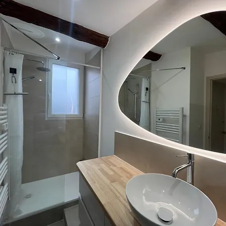 Superbe T2 De 60m2, Emplacement Ideal ! * Bolquere